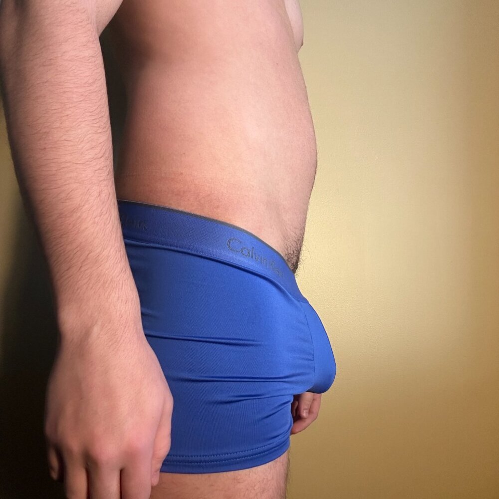 SOLD Calvin Klein Men's Trunks Blue (Medium) - Picture 4 of 9